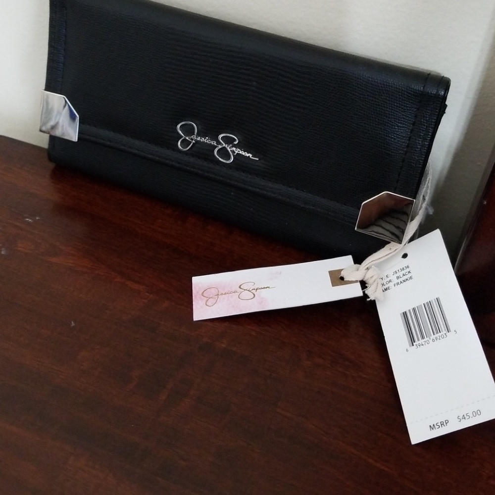 ❣Sold❣NWT Jessica Simpson Wallet.